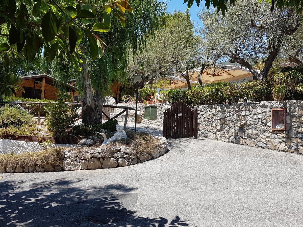 Villaggio Syrenuse Residence ماسّا لوبْرينسِ المظهر الخارجي الصورة